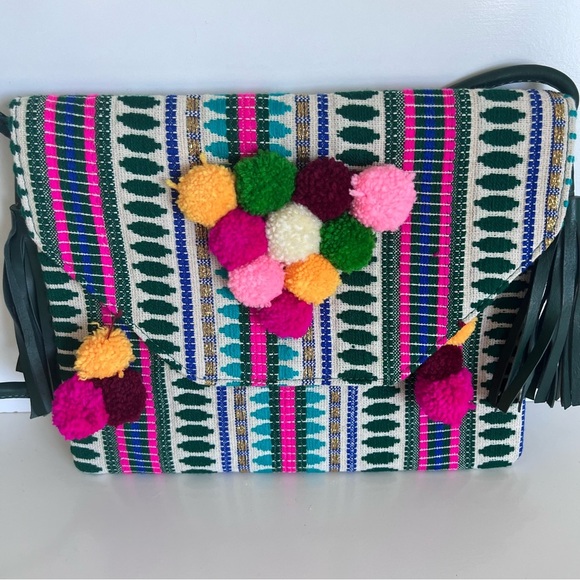 Boho Women’s Woven Pom Pom Tassel Crossbody Bag - Picture 2 of 8